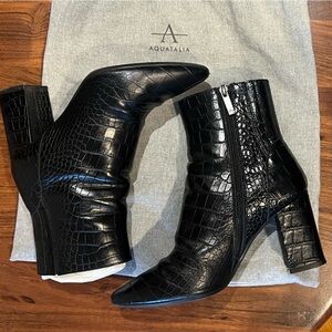 Aquatalia Black Croc-Patterned Heeled Boots